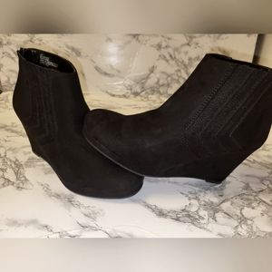 Sugar Womens Jayla Faux Suede Wedges Ankle Boots